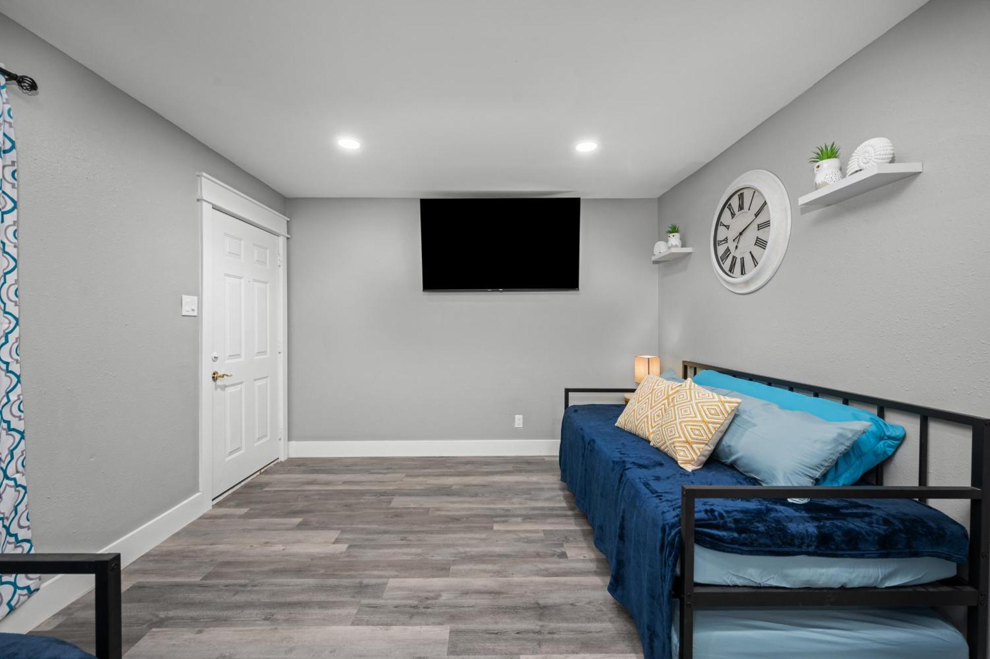 Comfortable 2Br Apt In Vibrant Houston Heights Bagian luar foto