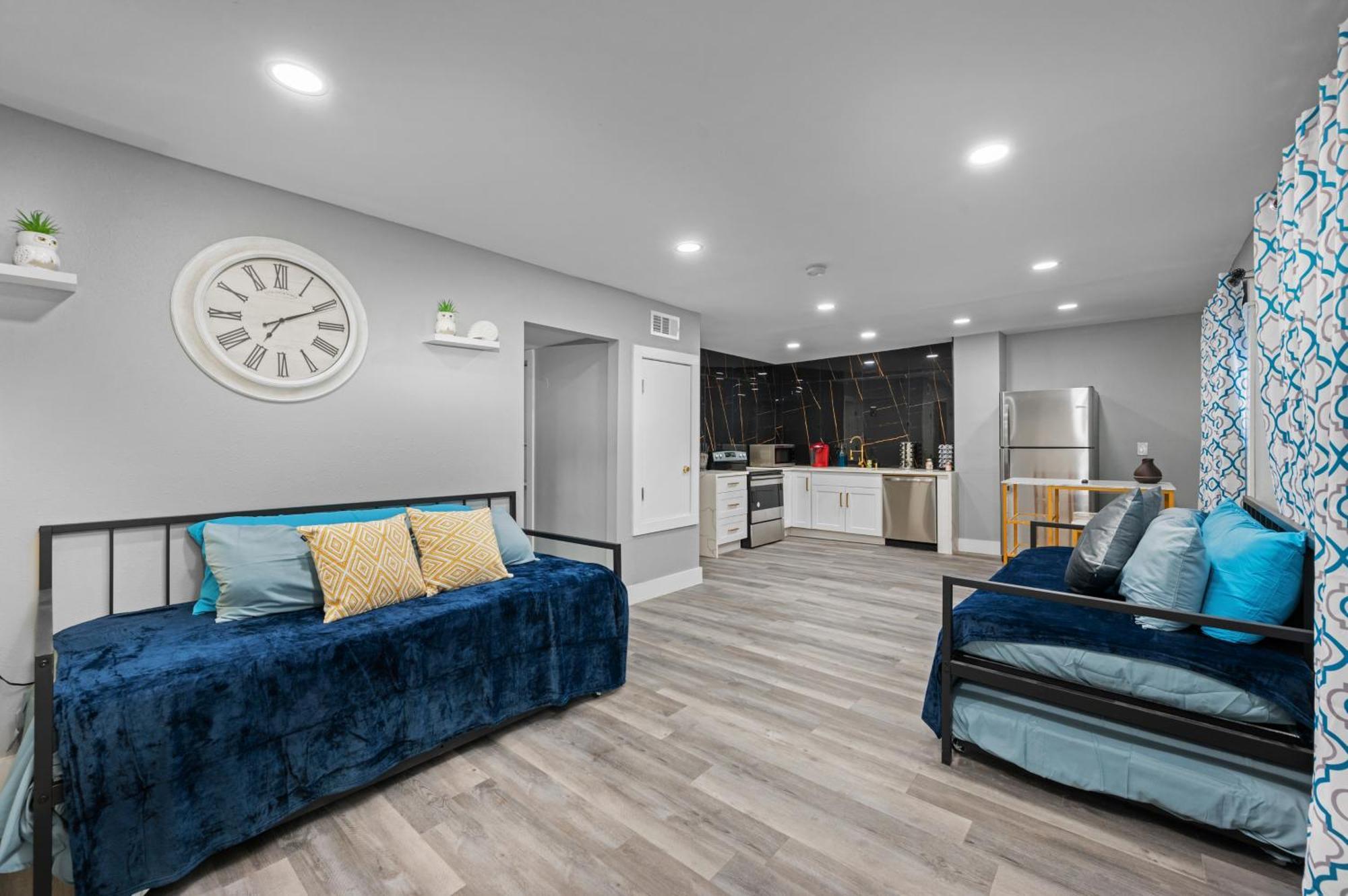 Comfortable 2Br Apt In Vibrant Houston Heights Bagian luar foto